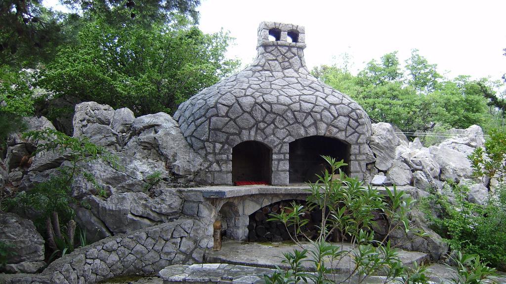 Vila Jadranka Apartments And Rooms Omišalj Δωμάτιο φωτογραφία