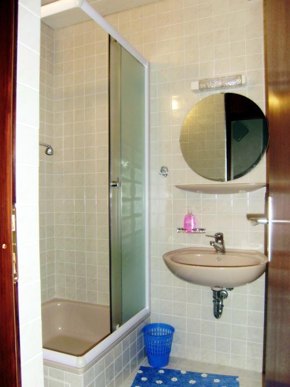 Vila Jadranka Apartments And Rooms Omišalj Δωμάτιο φωτογραφία